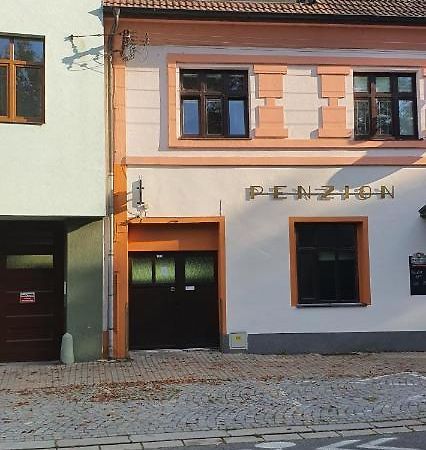 Penzion U Kohoutka Pardubice Exterior foto